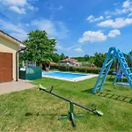 Haus Nono Sveti Petar u Šumi